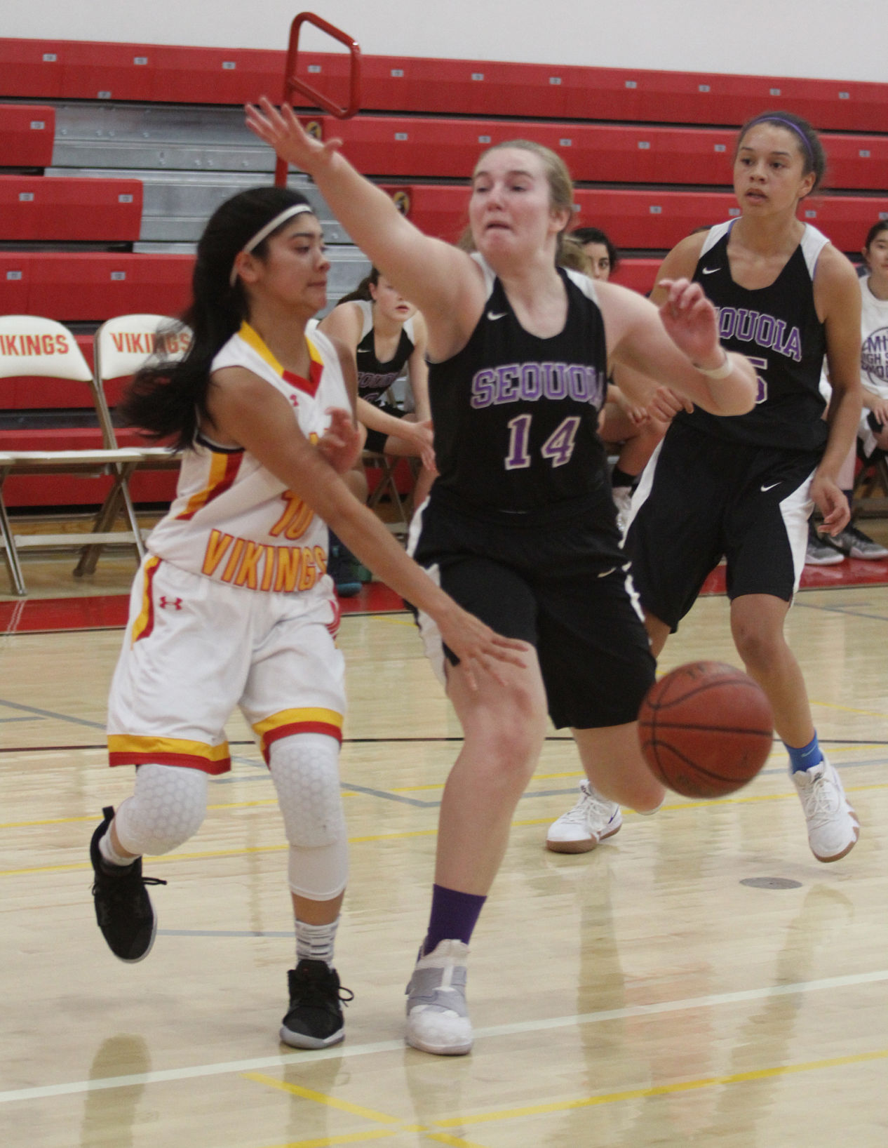 Mills girls hoops
